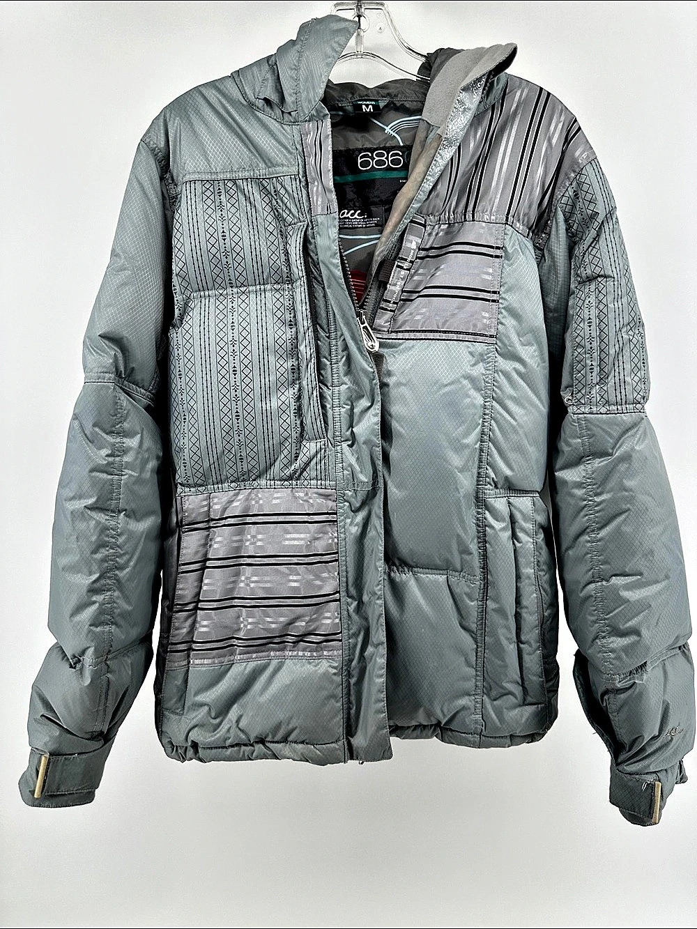 686 by Michael Akira Ski Jacket Gray Black Women’s Size Medium